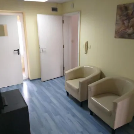 Hostel Happy *